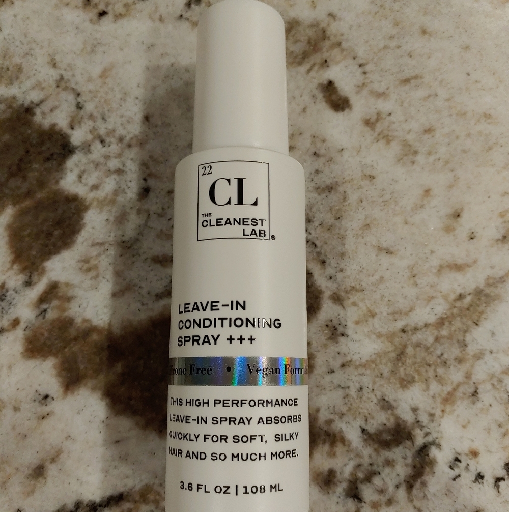 Leave-In Conditioning Spray - White